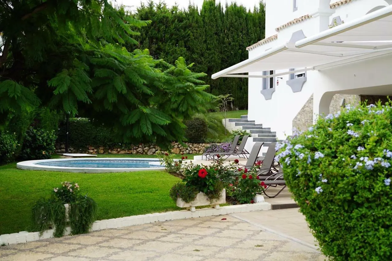 Luxury Villa Marbella With Nice Garden, Pool And Jacuzzi By Varenso Holidays Spain