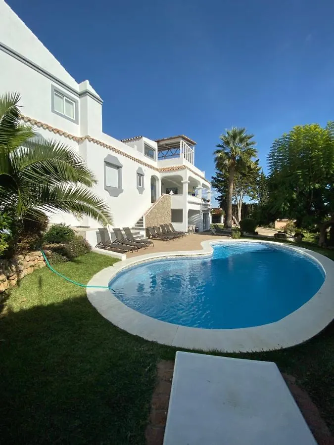 Luxury Villa Marbella With Nice Garden, Pool And Jacuzzi By Varenso Holidays